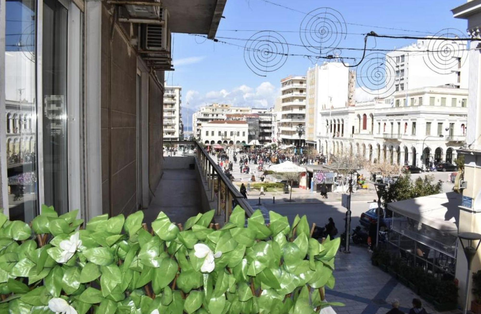 Modern Cozy Central Flat باترا المظهر الخارجي الصورة