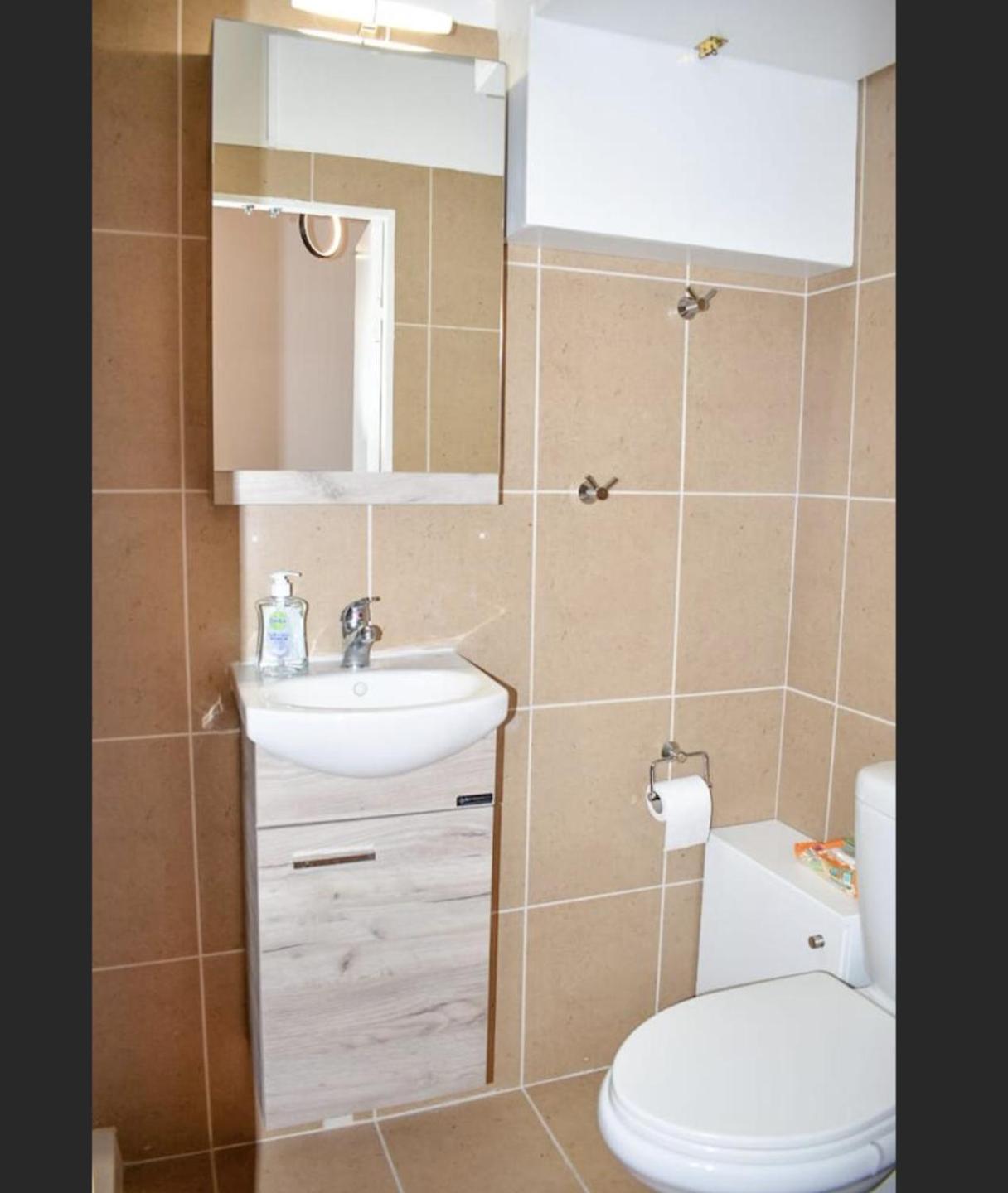 Modern Cozy Central Flat باترا المظهر الخارجي الصورة