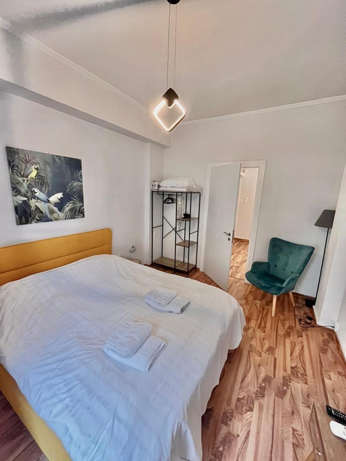 Modern Cozy Central Flat باترا المظهر الخارجي الصورة