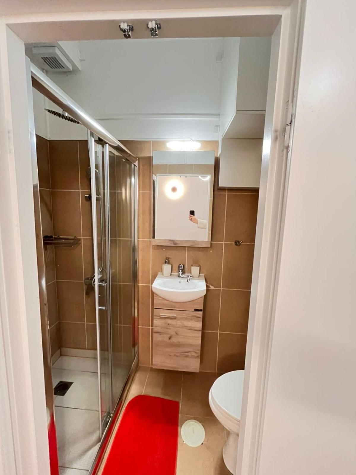 Modern Cozy Central Flat باترا المظهر الخارجي الصورة